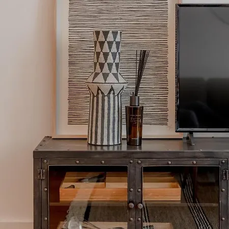 Διαμέρισμα Industrial Haven - Downtown *