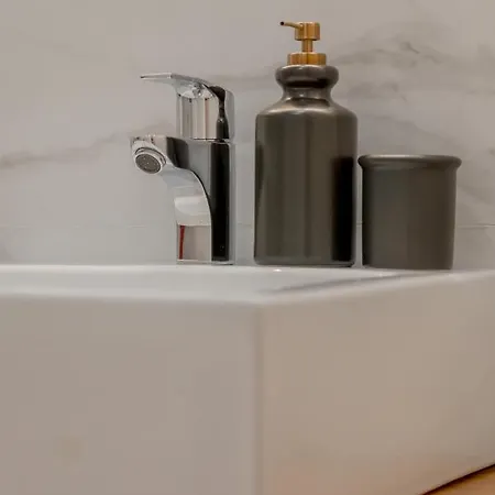 Διαμέρισμα Industrial Haven - Downtown