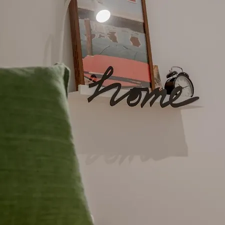 Industrial Haven - Downtown Апартаменты *